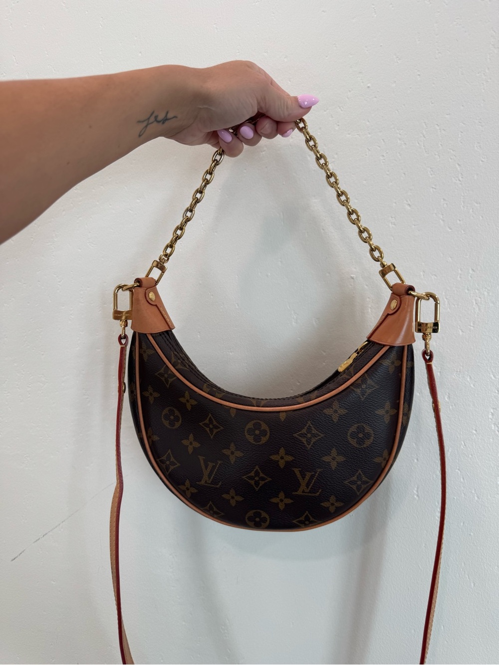 Louis Vuitton Monogram Loop PM - Picture 3 of 7